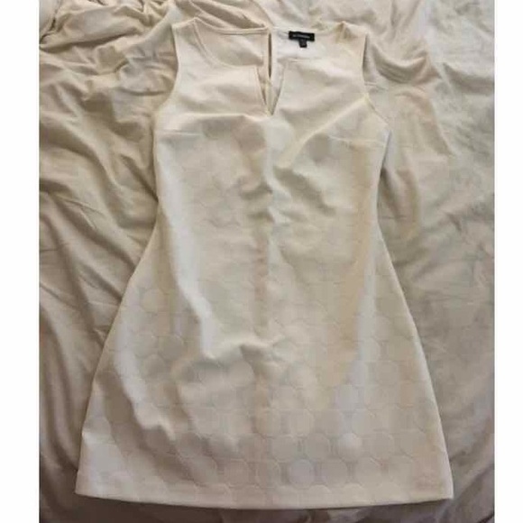 Le Chateau White Dress - Picture 2 of 3